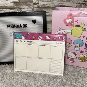 HELLO KITTY Weekly Desk Pad